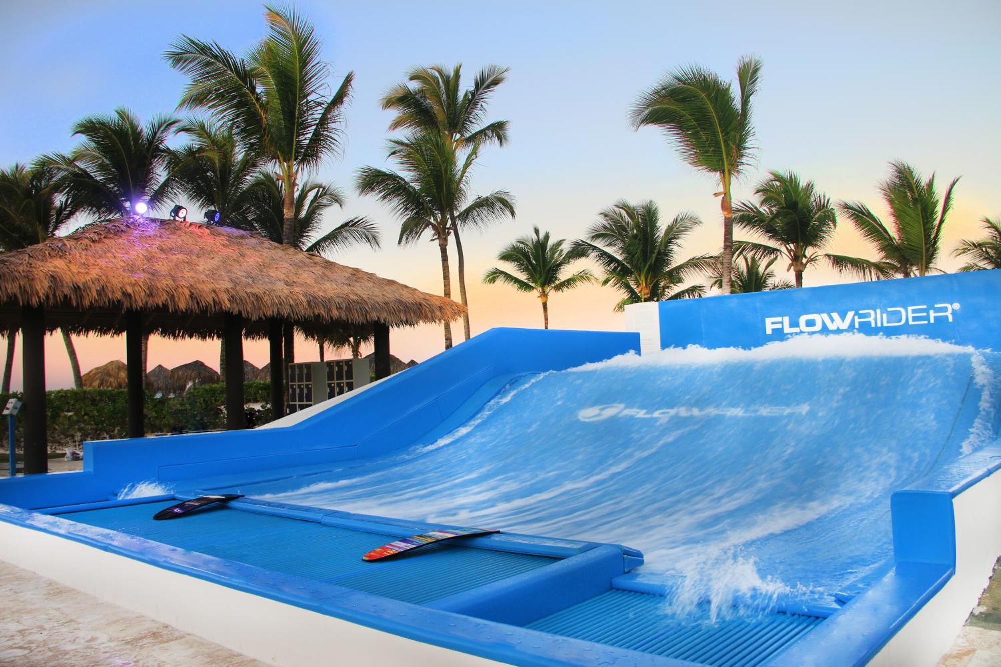 Hard Rock Hotel & Casino Punta Cana (Adults Only) Extérieur photo FlowRider