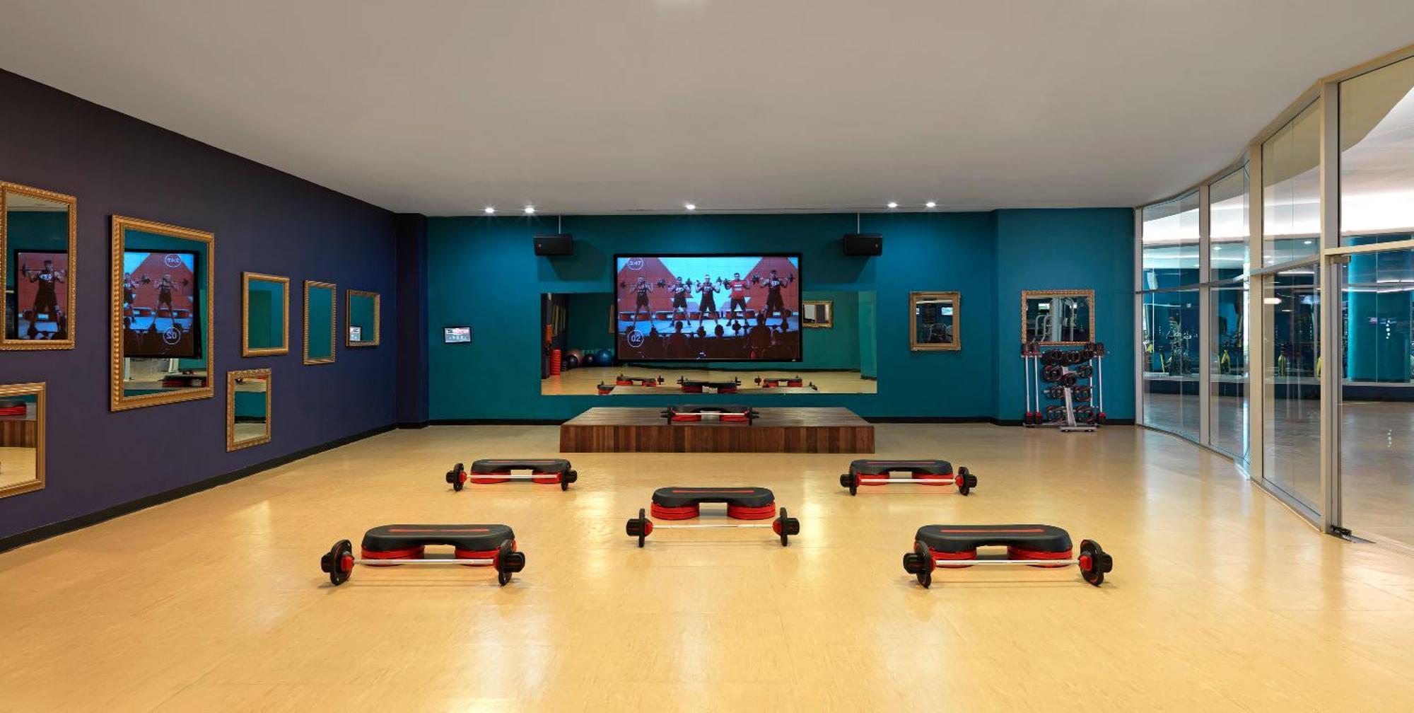 Hard Rock Hotel & Casino Punta Cana (Adults Only) Extérieur photo Step Aerobics